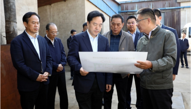 陳金虎現(xiàn)場(chǎng)推進(jìn)中央生態(tài)環(huán)境保護(hù)督察交辦信訪(fǎng)問(wèn)題整改